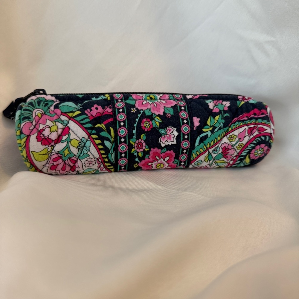 Vera Bradley On A Roll Travel Case in Retired Petal Paisley Pattern